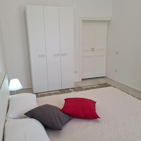 カステッランマーレ・デル・ゴルフォ Casa Laraヴィラ エクステリア 写真